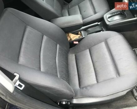 Синій Ауді А4, об'ємом двигуна 1.9 л та пробігом 329 тис. км за 4200 $, фото 12 на Automoto.ua