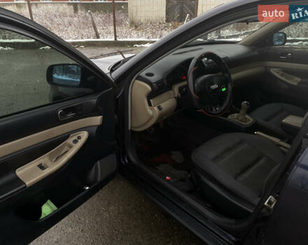 Синий Ауди А4, объемом двигателя 1.6 л и пробегом 319 тыс. км за 2999 $, фото 6 на Automoto.ua