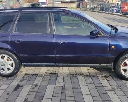 Синий Ауди А4, объемом двигателя 1.6 л и пробегом 350 тыс. км за 2500 $, фото 11 на Automoto.ua