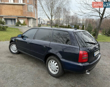 Синий Ауди А4, объемом двигателя 1.8 л и пробегом 360 тыс. км за 3900 $, фото 7 на Automoto.ua