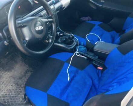 Синій Ауді А4, об'ємом двигуна 1.9 л та пробігом 350 тис. км за 1500 $, фото 2 на Automoto.ua
