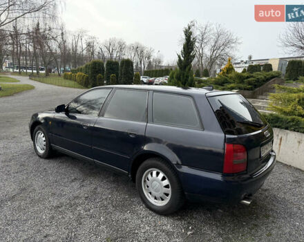 Синий Ауди А4, объемом двигателя 1.8 л и пробегом 360 тыс. км за 3900 $, фото 6 на Automoto.ua