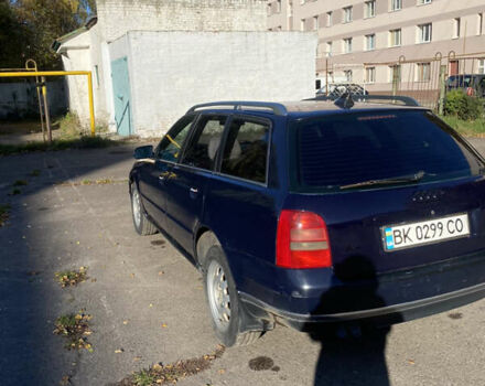 Синий Ауди А4, объемом двигателя 1.9 л и пробегом 476 тыс. км за 3500 $, фото 9 на Automoto.ua