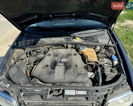 Синий Ауди А4, объемом двигателя 2.5 л и пробегом 320 тыс. км за 3700 $, фото 10 на Automoto.ua