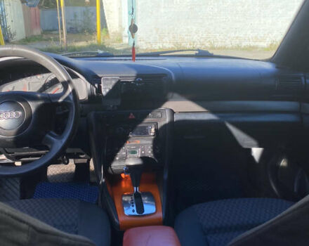 Синий Ауди А4, объемом двигателя 1.9 л и пробегом 476 тыс. км за 3500 $, фото 4 на Automoto.ua