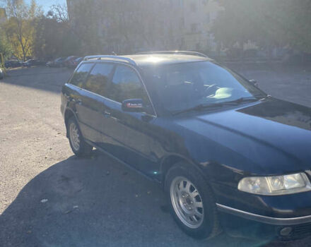 Синий Ауди А4, объемом двигателя 1.9 л и пробегом 476 тыс. км за 3500 $, фото 10 на Automoto.ua