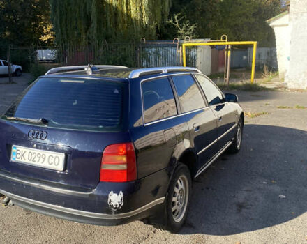 Синий Ауди А4, объемом двигателя 1.9 л и пробегом 476 тыс. км за 3500 $, фото 8 на Automoto.ua