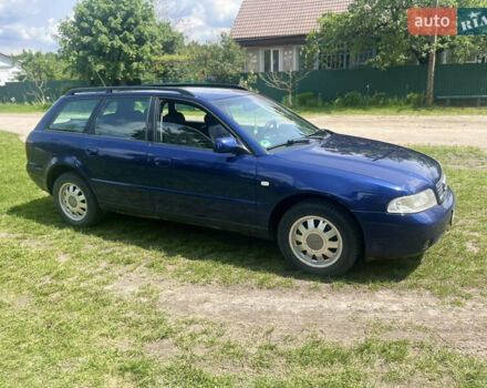 Синий Ауди А4, объемом двигателя 1.8 л и пробегом 560 тыс. км за 3900 $, фото 12 на Automoto.ua