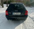 Синий Ауди А4, объемом двигателя 1.6 л и пробегом 373 тыс. км за 2700 $, фото 2 на Automoto.ua