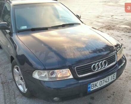 Синий Ауди А4, объемом двигателя 1.9 л и пробегом 350 тыс. км за 3900 $, фото 3 на Automoto.ua