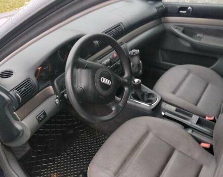 Синий Ауди А4, объемом двигателя 1.6 л и пробегом 248 тыс. км за 5100 $, фото 6 на Automoto.ua