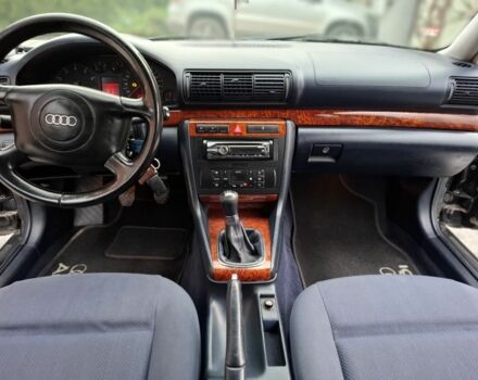 Синій Ауді А4, об'ємом двигуна 1.8 л та пробігом 196 тис. км за 4850 $, фото 8 на Automoto.ua