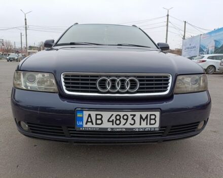 Синий Ауди А4, объемом двигателя 1.6 л и пробегом 337 тыс. км за 4794 $, фото 3 на Automoto.ua