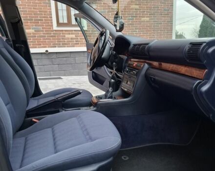 Синій Ауді А4, об'ємом двигуна 1.8 л та пробігом 196 тис. км за 4850 $, фото 13 на Automoto.ua