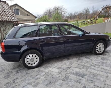 Синій Ауді А4, об'ємом двигуна 1.8 л та пробігом 196 тис. км за 4850 $, фото 3 на Automoto.ua