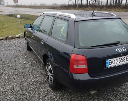 Синий Ауди А4, объемом двигателя 1.6 л и пробегом 248 тыс. км за 5100 $, фото 1 на Automoto.ua