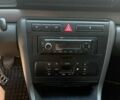 Синий Ауди А4, объемом двигателя 1.9 л и пробегом 210 тыс. км за 3700 $, фото 10 на Automoto.ua