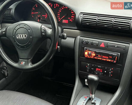 Синий Ауди А4, объемом двигателя 1.8 л и пробегом 193 тыс. км за 7777 $, фото 18 на Automoto.ua