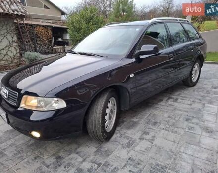 Синий Ауди А4, объемом двигателя 1.78 л и пробегом 196 тыс. км за 4850 $, фото 5 на Automoto.ua