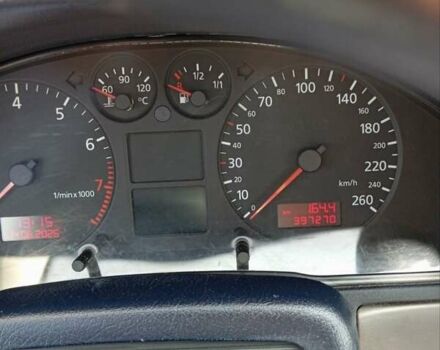 Синій Ауді А4, об'ємом двигуна 1.6 л та пробігом 400 тис. км за 3300 $, фото 8 на Automoto.ua