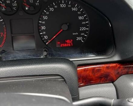 Синий Ауди А4, объемом двигателя 1.6 л и пробегом 260 тыс. км за 4999 $, фото 8 на Automoto.ua