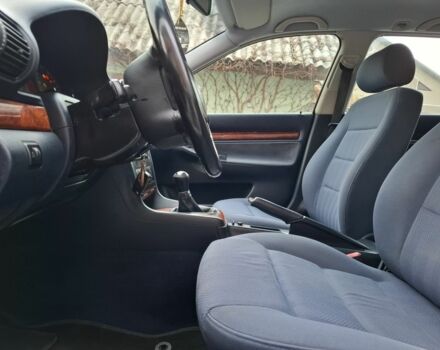 Синій Ауді А4, об'ємом двигуна 1.8 л та пробігом 196 тис. км за 4850 $, фото 4 на Automoto.ua