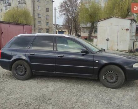 Синий Ауди А4, объемом двигателя 1.6 л и пробегом 268 тыс. км за 3500 $, фото 2 на Automoto.ua