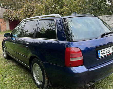 Синий Ауди А4, объемом двигателя 1.78 л и пробегом 250 тыс. км за 3600 $, фото 3 на Automoto.ua