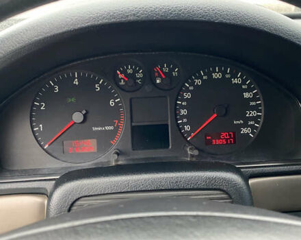 Синий Ауди А4, объемом двигателя 1.6 л и пробегом 330 тыс. км за 4500 $, фото 9 на Automoto.ua