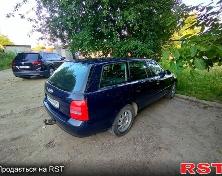 Синий Ауди А4, объемом двигателя 1.8 л и пробегом 348 тыс. км за 4300 $, фото 5 на Automoto.ua