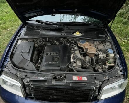 Синий Ауди А4, объемом двигателя 1.8 л и пробегом 250 тыс. км за 4250 $, фото 7 на Automoto.ua