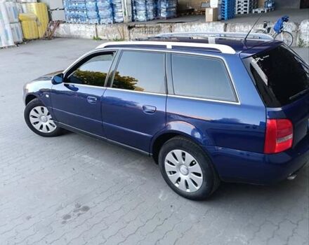 Синий Ауди А4, объемом двигателя 1.6 л и пробегом 160 тыс. км за 4300 $, фото 3 на Automoto.ua