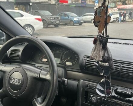 Синий Ауди А4, объемом двигателя 2.5 л и пробегом 400 тыс. км за 3500 $, фото 6 на Automoto.ua