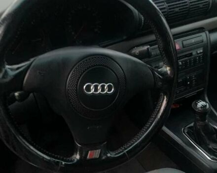 Синий Ауди А4, объемом двигателя 1.9 л и пробегом 300 тыс. км за 4300 $, фото 2 на Automoto.ua