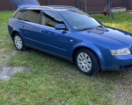 Синий Ауди А4, объемом двигателя 1.8 л и пробегом 308 тыс. км за 4600 $, фото 1 на Automoto.ua