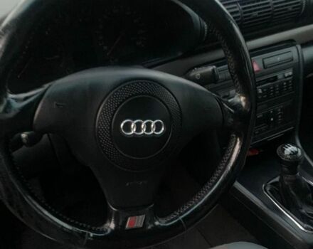 Синий Ауди А4, объемом двигателя 1.9 л и пробегом 300 тыс. км за 4300 $, фото 3 на Automoto.ua