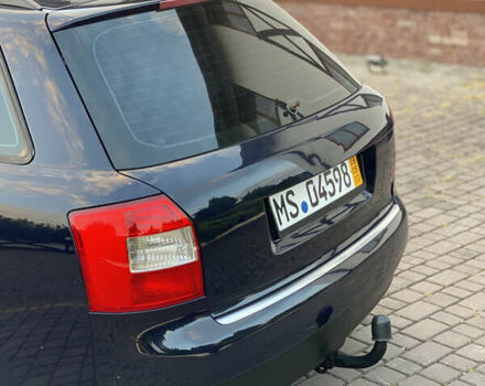 Синій Ауді А4, об'ємом двигуна 2.02 л та пробігом 302 тис. км за 4550 $, фото 3 на Automoto.ua