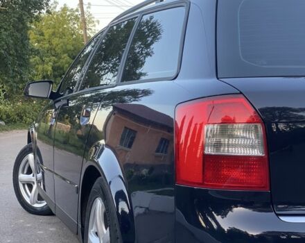 Синій Ауді А4, об'ємом двигуна 2 л та пробігом 301 тис. км за 4600 $, фото 7 на Automoto.ua