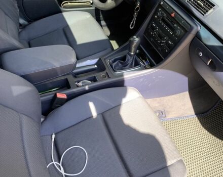 Синій Ауді А4, об'ємом двигуна 2 л та пробігом 453 тис. км за 4100 $, фото 19 на Automoto.ua