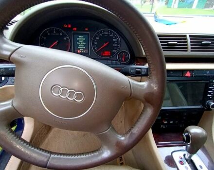 Синий Ауди А4, объемом двигателя 18 л и пробегом 250 тыс. км за 4100 $, фото 3 на Automoto.ua