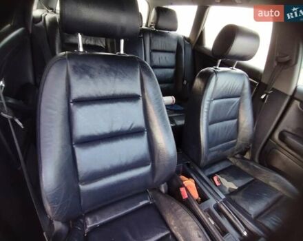 Синий Ауди А4, объемом двигателя 2.5 л и пробегом 340 тыс. км за 2900 $, фото 4 на Automoto.ua