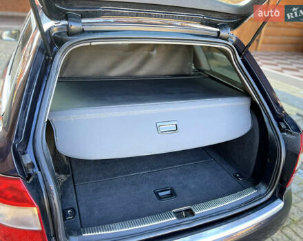 Синій Ауді А4, об'ємом двигуна 1.9 л та пробігом 331 тис. км за 4550 $, фото 21 на Automoto.ua