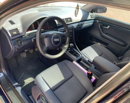 Синій Ауді А4, об'ємом двигуна 2 л та пробігом 453 тис. км за 4100 $, фото 4 на Automoto.ua