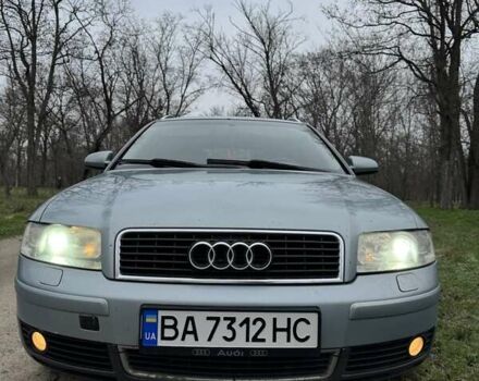 Синий Ауди А4, объемом двигателя 2.5 л и пробегом 360 тыс. км за 5000 $, фото 10 на Automoto.ua