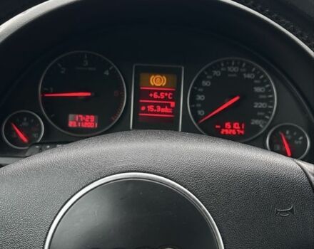 Синий Ауди А4, объемом двигателя 2.5 л и пробегом 290 тыс. км за 2400 $, фото 7 на Automoto.ua