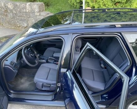 Синій Ауді А4, об'ємом двигуна 2 л та пробігом 301 тис. км за 4600 $, фото 18 на Automoto.ua