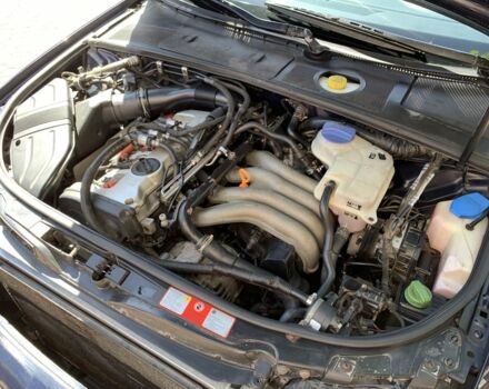 Синій Ауді А4, об'ємом двигуна 2 л та пробігом 453 тис. км за 4100 $, фото 22 на Automoto.ua