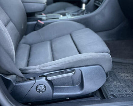 Синий Ауди А4, объемом двигателя 1.9 л и пробегом 331 тыс. км за 4550 $, фото 20 на Automoto.ua