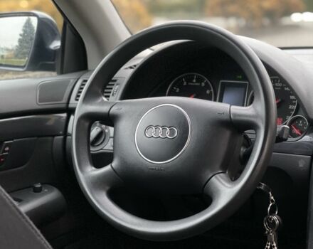 Синій Ауді А4, об'ємом двигуна 2 л та пробігом 202 тис. км за 4300 $, фото 17 на Automoto.ua