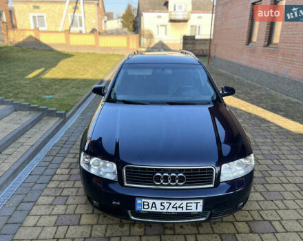 Синій Ауді А4, об'ємом двигуна 1.9 л та пробігом 331 тис. км за 4550 $, фото 9 на Automoto.ua